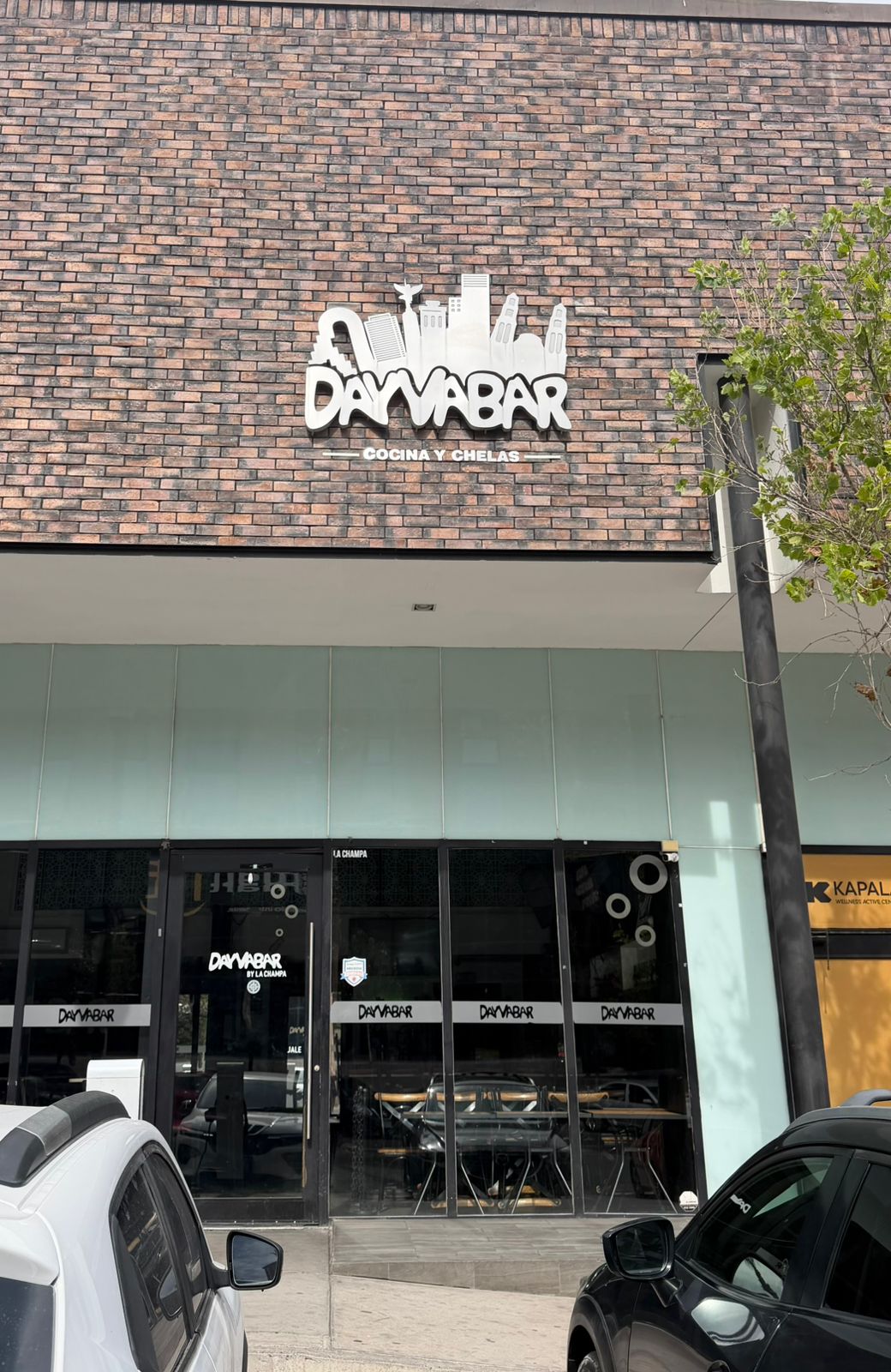 Dayva Bar
